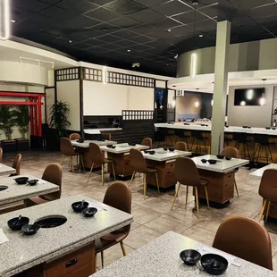 sushi and sashimi, interior