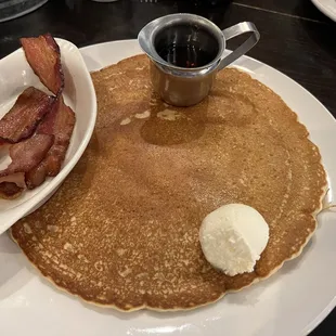 Kids pancake with bacon