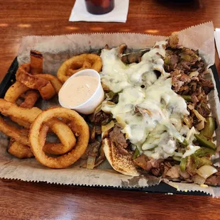 Philly Cheesesteak sandwich, Onion rings