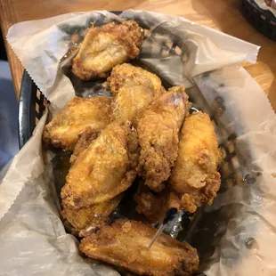 Bone in wings with garlic
