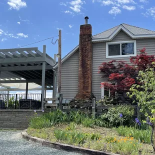 Tasting room and outdoor seating area.
