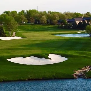 Hole 18 at Shadow Ridge