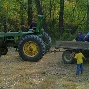 Hayrack Rides Omaha / Council Bluffs