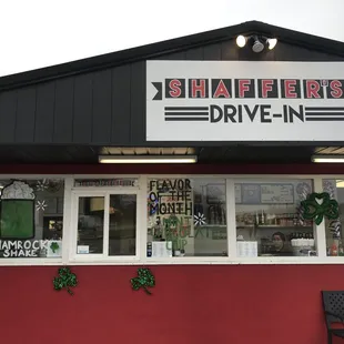 ows the front of the building