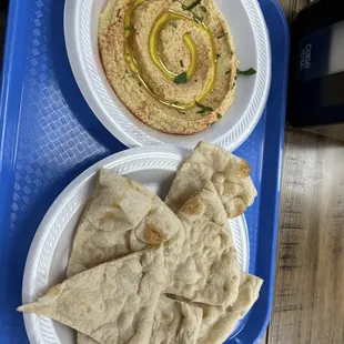 Hummus and Afghan bread (nan/pita)