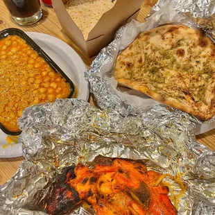 Chicken Tandoori Leg / Chana Masala Curry / Basmati Rice / Garlic Naan