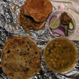 Amritsari Kulche Chole