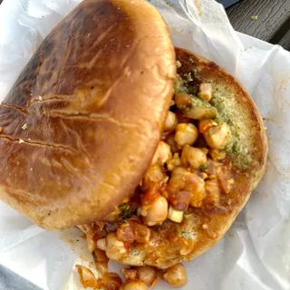 Shahi Stuffed Kulcha