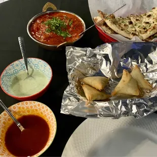 Chicken Makhani &amp; Beef Samosa