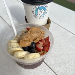 Açaí bowl and coffee