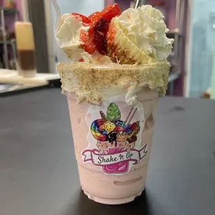 Strawberry Cheezcake milkshake