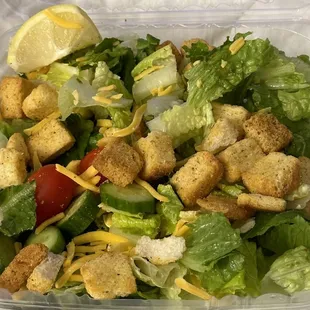 House salad is simple and delicious they have homemade ranch too! Everything so far has been fantastic!