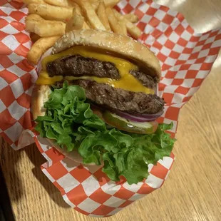 B3. Double Cheeseburger