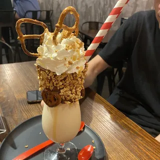 Sweet N' Salty Peanut Butter Shake