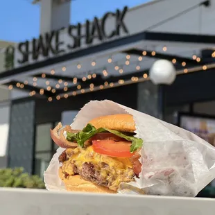 Double shake burger