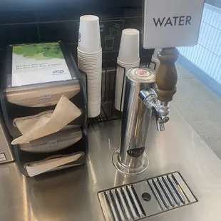 Little station for self serve water cups