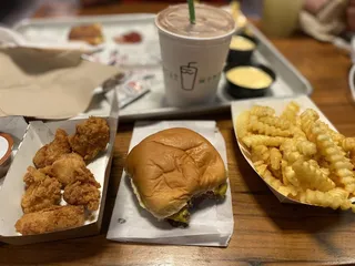 Shake Shack Easton Town Center