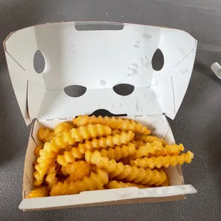 Crispy crinkle fries! So good!