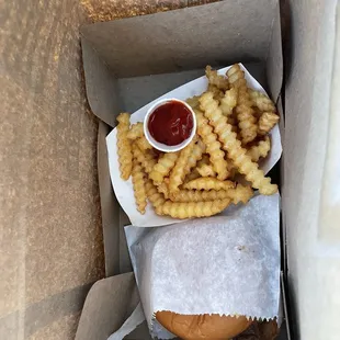 Crinkle cut fries.  Good job on these.