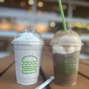 Cookies and Cream Shake Floats