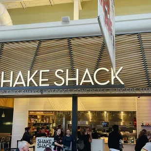 the entrance to shake shack