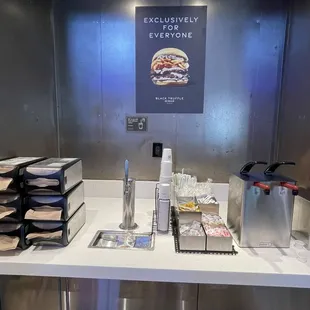 Condiment section with cold water station.