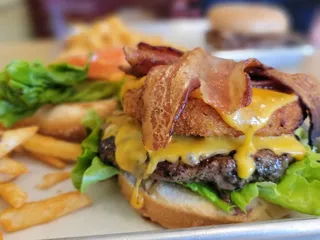 Papa Mak's Burgers