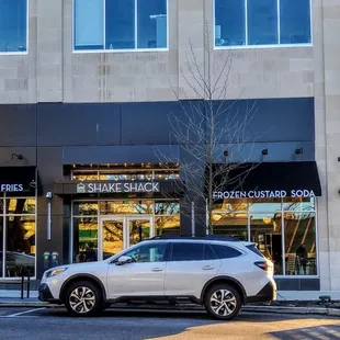 the exterior of shake shack