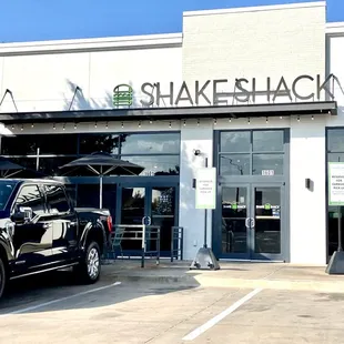the front of shake shack