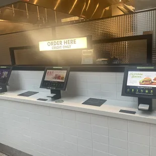 On the side you can order with card
