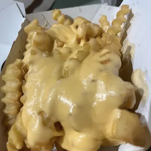 Cheesy Crinkle Fries