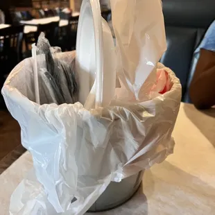 Trash bucket