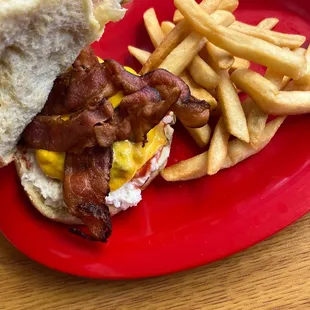 Baccon cheeseburger basket... great