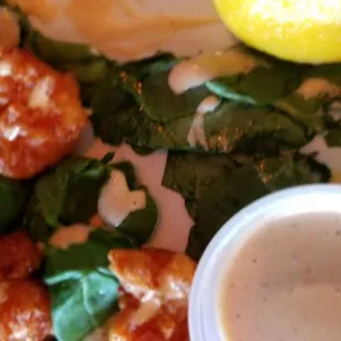 Shakers Bangin Shrimp with Spinach and Zip Sauce