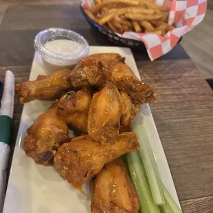 10 Boned In Wings and fries