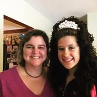 Vicki B.
