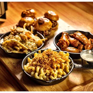 chicken wings and fried chicken, fried chicken wings, fried chicken, chicken, bbq wings, poultry, chicken wings, food, bbq chicken