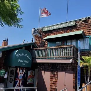 Shakespeare&apos;s pub