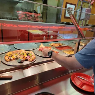 When all you can pizza is STILL think about... This is the lunch buffet @ Shakey&apos;s.