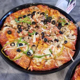 Garden Veggie Pizza 12" Medium.