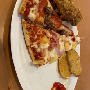 Pizza, chicken and mojos