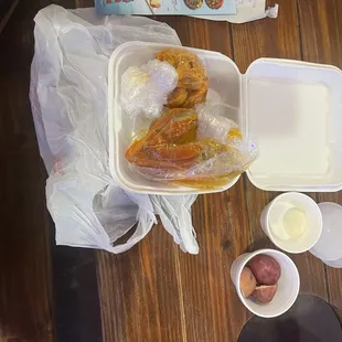 Just a 1/2 lbs of shrimp and 1/2lb pound crab legs, this was supposed to be a dinner. The potatoes and egg I paid extra for.