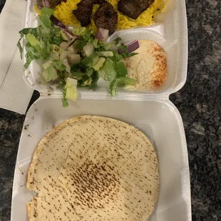 Steak kabob plate w/ hummus