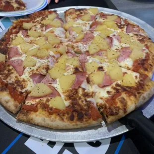 Hawaiian pizza