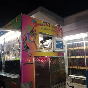 a food truck at night