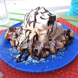 Waffle Sundae