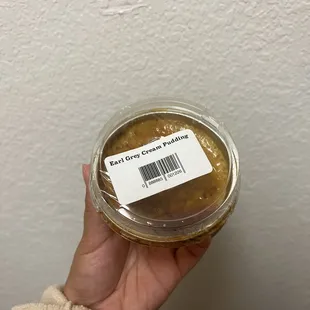 Wary grey cream pudding
