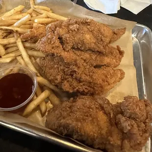 Chicken tenders were super moist, light breading. The sriracha bbq sauce is outstanding.