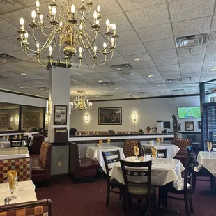 dining area with chandelier