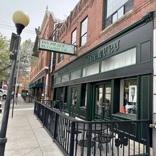Front Entrance to Shamrock Brewing
